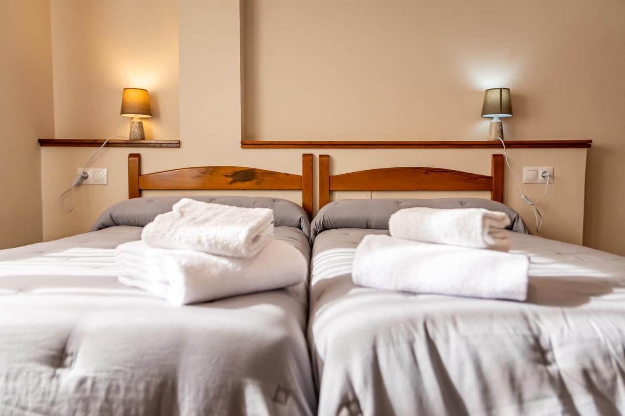 Hostal Restaurante Ventasierra Valdoré Екстериор снимка