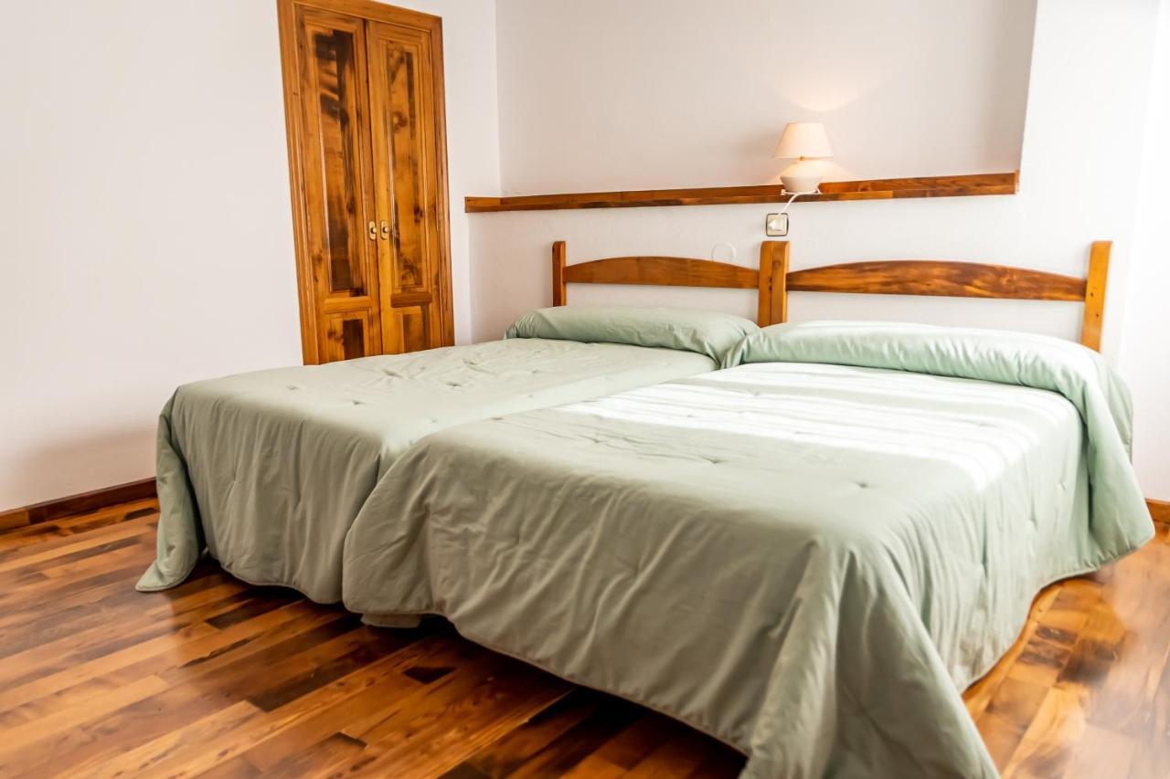 Hostal Restaurante Ventasierra Valdoré Екстериор снимка