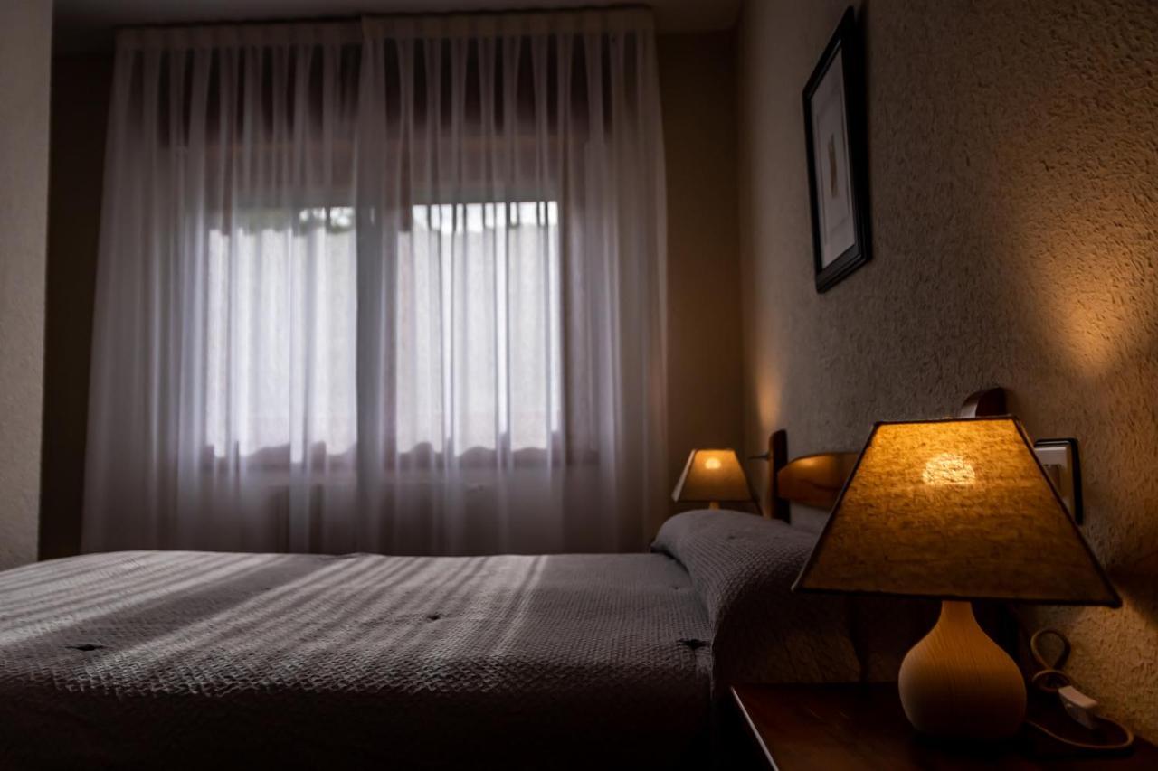 Hostal Restaurante Ventasierra Valdoré Екстериор снимка