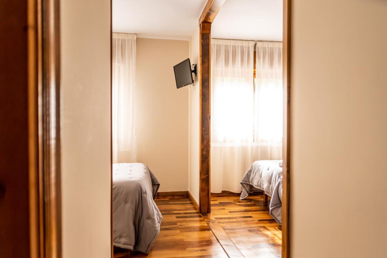 Hostal Restaurante Ventasierra Valdoré Екстериор снимка