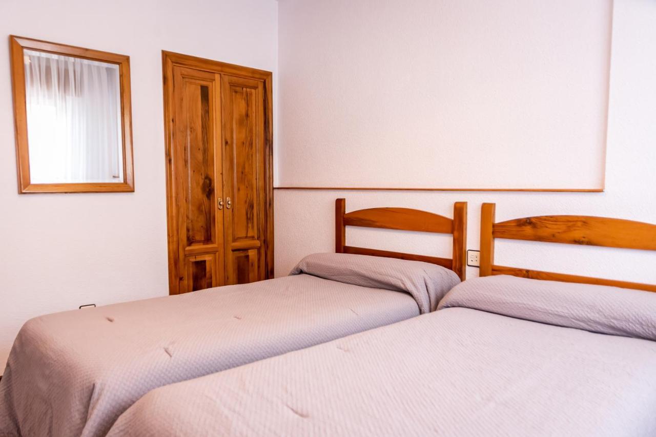 Hostal Restaurante Ventasierra Valdoré Екстериор снимка