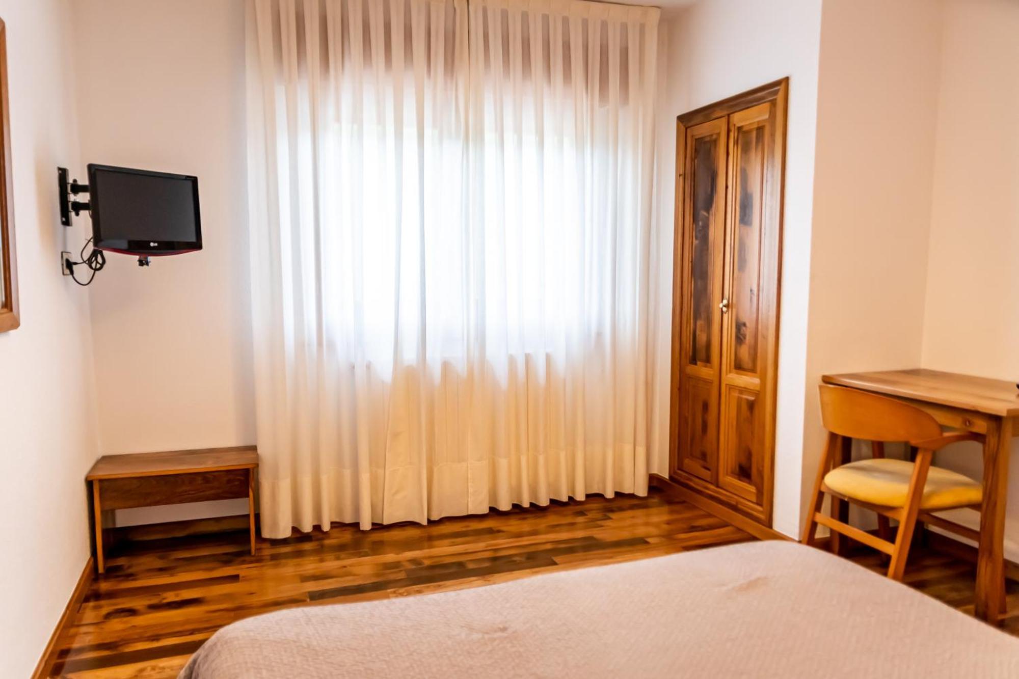 Hostal Restaurante Ventasierra Valdoré Екстериор снимка