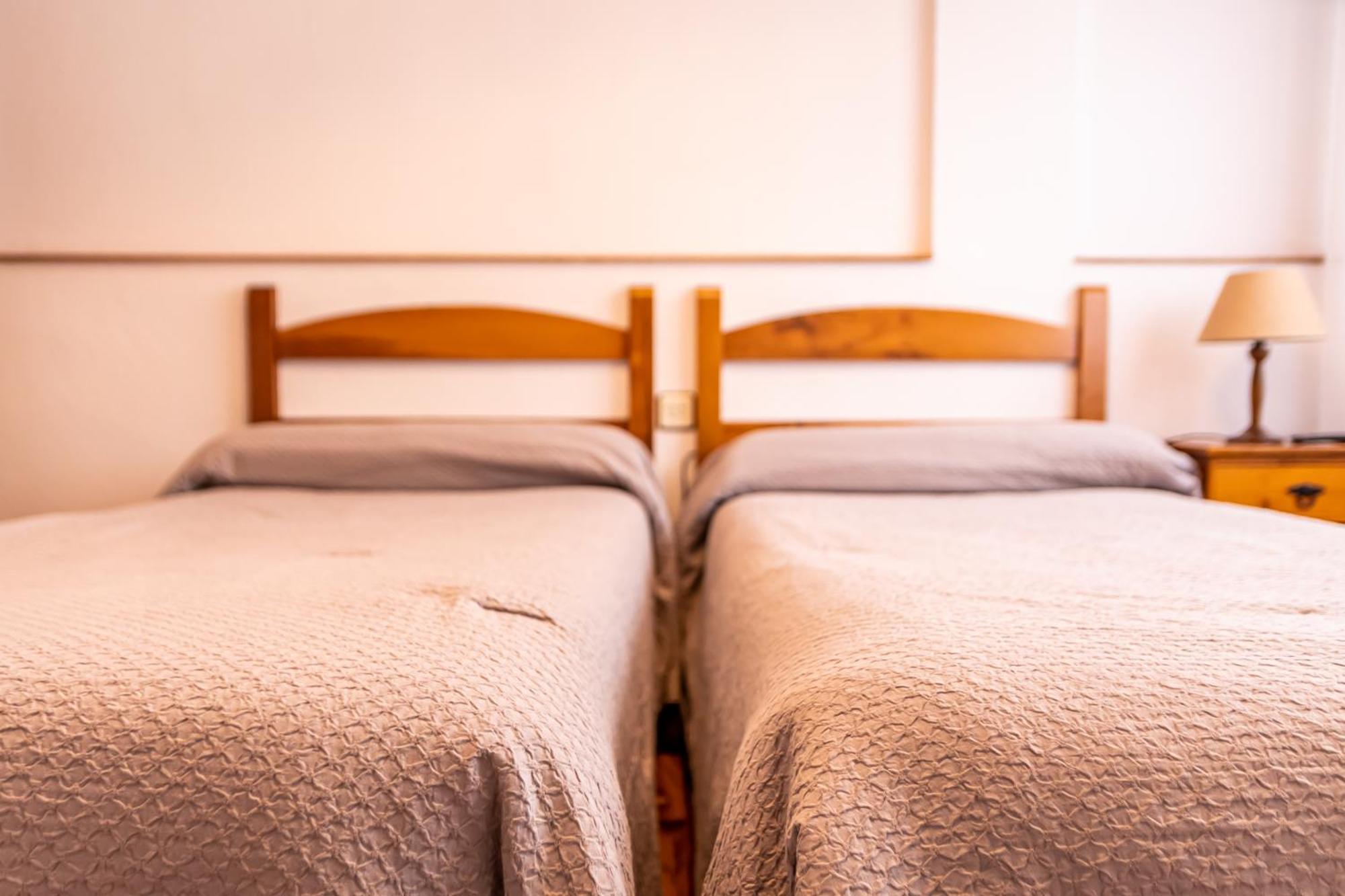 Hostal Restaurante Ventasierra Valdoré Екстериор снимка