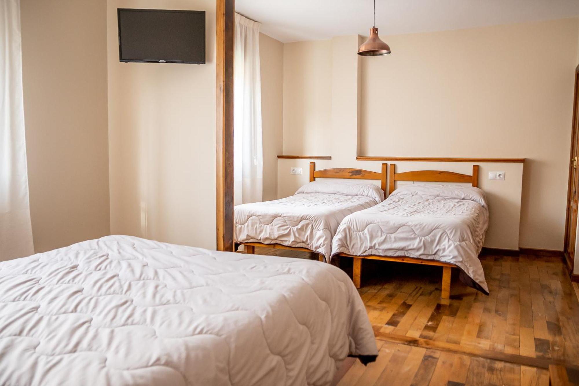 Hostal Restaurante Ventasierra Valdoré Стая снимка